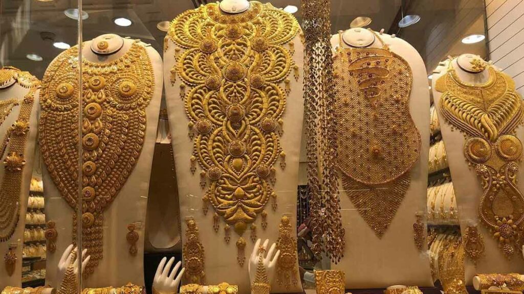 Why is gold so cheap in Dubai: दुबई में सोना इतना सस्ता क्यों? जानिए इस "सोने की नगरी" का असली सच! 2 india gold